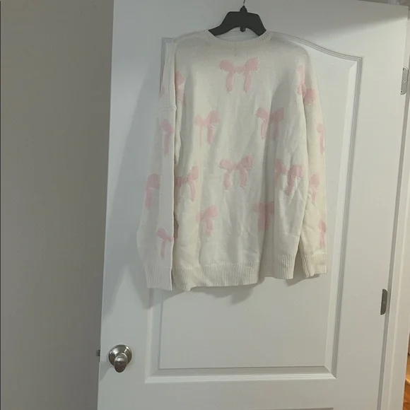 NWT MUMU pink bow sweater - Picture 6 of 8